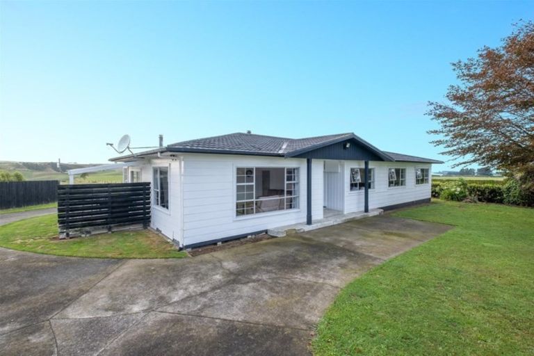 Photo of property in 444 Fraser Road, Normanby, Hawera, 4673