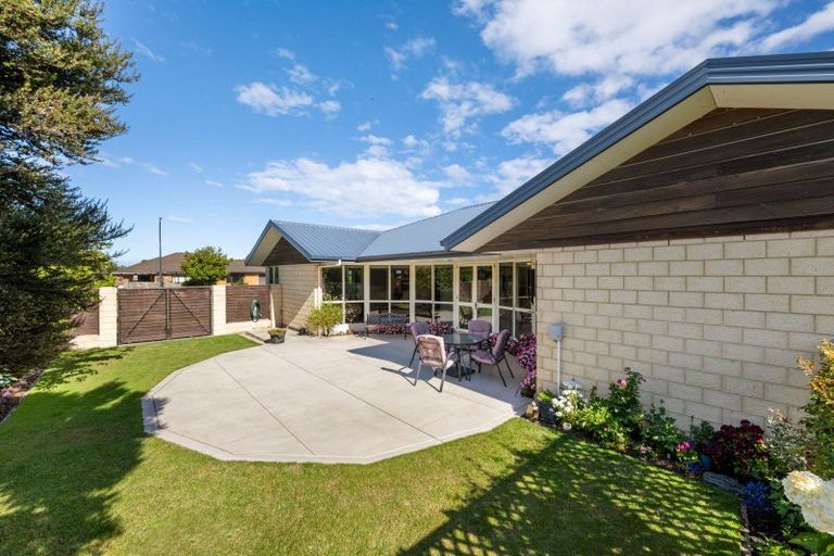 Photo of property in 2 De Castro Drive, Blenheim, 7201