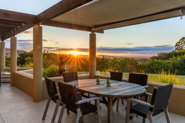 Photo of property in 100 Kopanga Road, Havelock North, 4130
