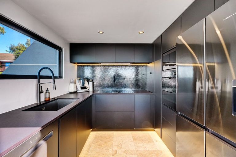 Photo of property in 7 Harper Street, Chatswood, Auckland, 0626