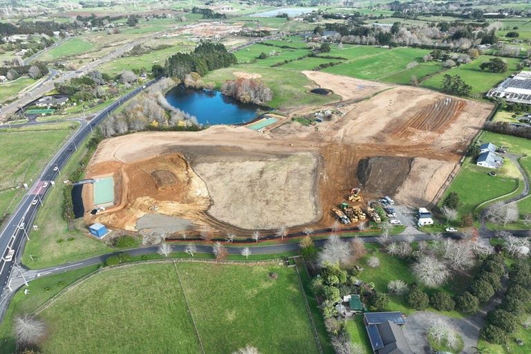 Photo of property in 6 Burberry Road, Karaka, Drury, 2578