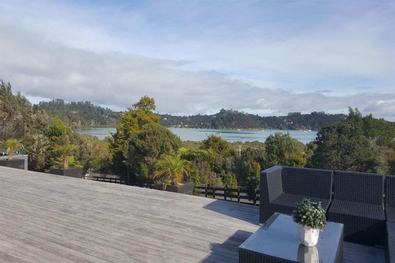 Photo of property in 2 Lichen Grove, Russell, 0272