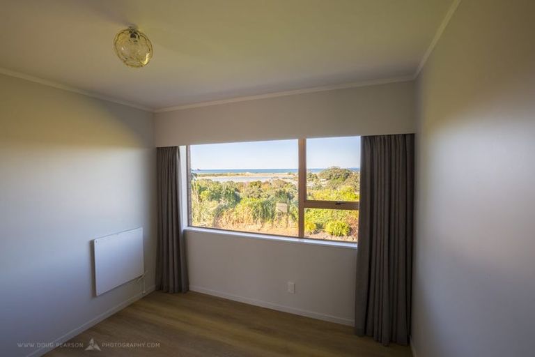 Photo of property in 21 Kakariki Road, Ngunguru, Whangarei, 0173