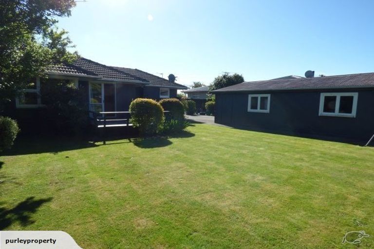 Photo of property in 10 Rossiter Avenue, Redwood, Christchurch, 8051