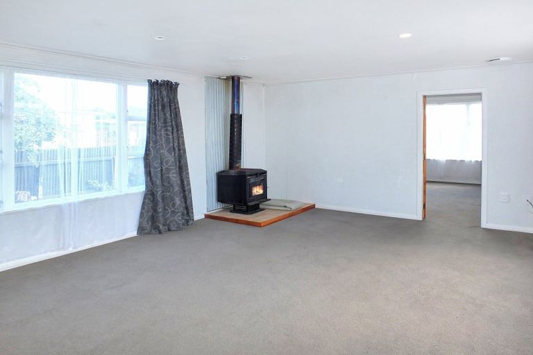 Photo of property in 23 Pratt Avenue, Foxton Beach, Foxton, 4815