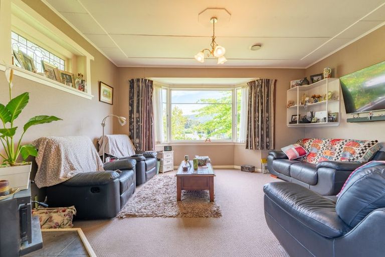 Photo of property in 77 Belt Street, Waimate, 7924