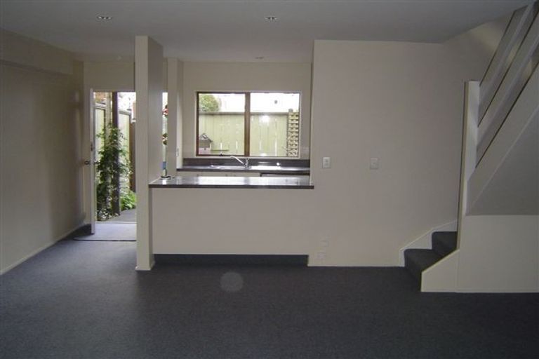 Photo of property in 10 George Street, Thorndon, Wellington, 6011