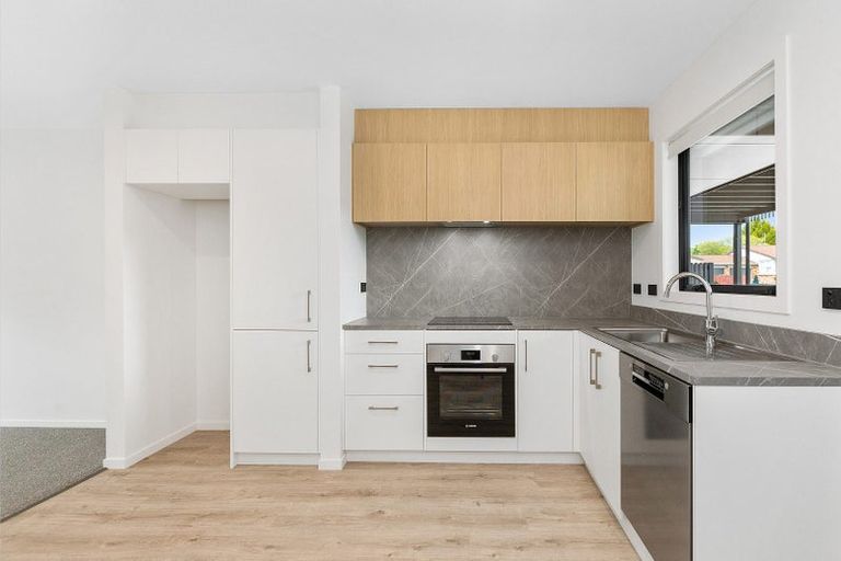 Photo of property in 4/3 Vesty Avenue, Hillcrest, Hamilton, 3216