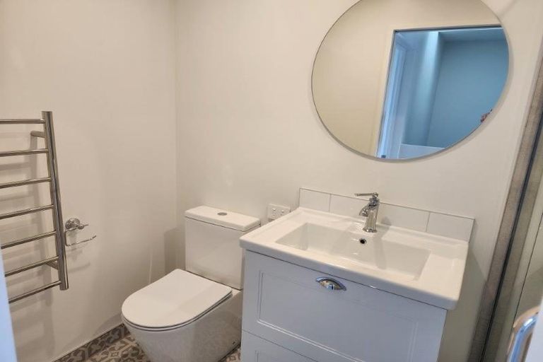 Photo of property in 4/40 New Brighton Road, Shirley, Christchurch, 8061