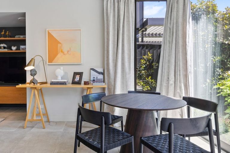Photo of property in 1/141 Peterborough Street, Christchurch Central, Christchurch, 8013