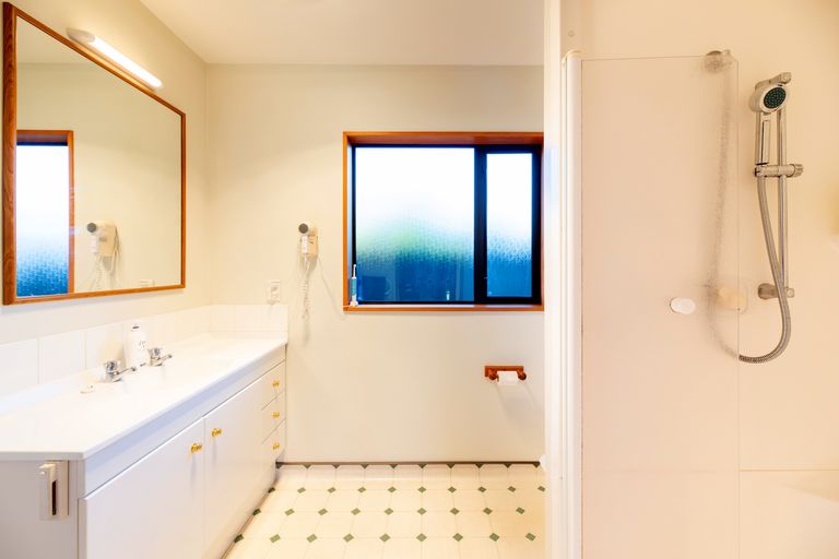 Photo of property in 22 Berkshire Drive, Avonhead, Christchurch, 8042