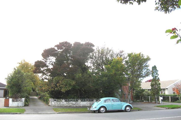 Photo of property in 82 Memorial Avenue, Ilam, Christchurch, 8053