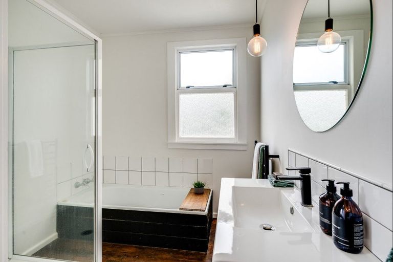 Photo of property in 413 Jervois Street, Mayfair, Hastings, 4122