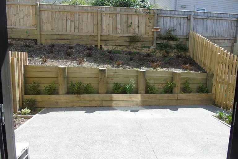 Photo of property in 9/23 Middleton Road, Johnsonville, Wellington, 6037