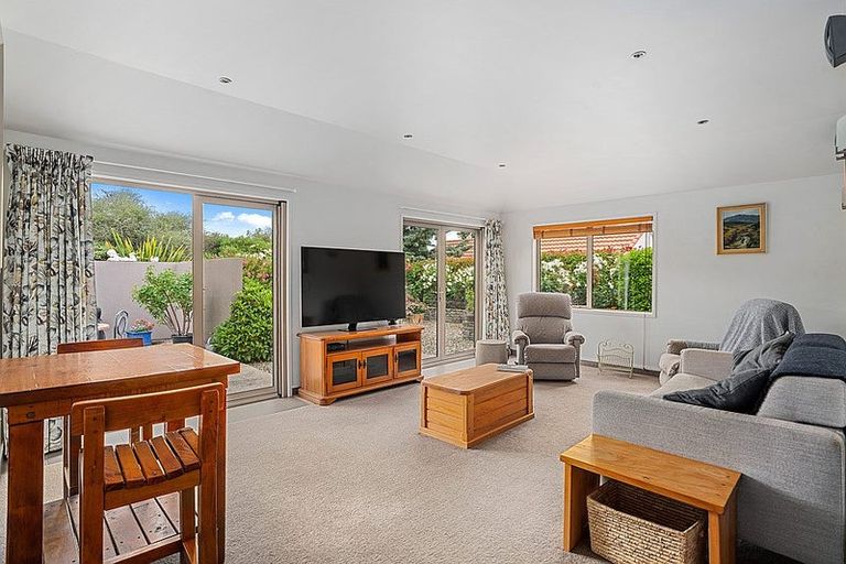 Photo of property in 21 Pisa Moorings Road, Mount Pisa, Cromwell, 9383