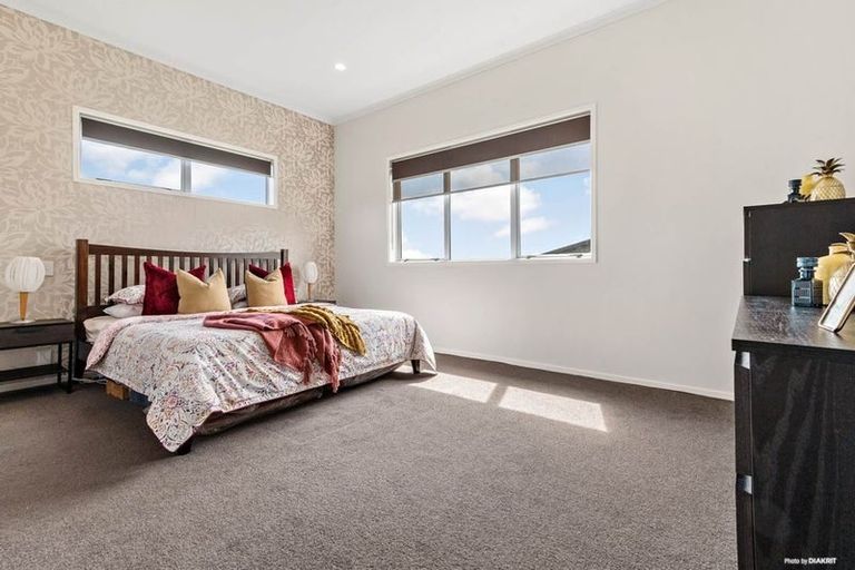 Photo of property in 3 Woolshed Lane, Pukekohe, 2120