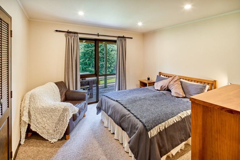 Photo of property in 850a Paekakariki Hill Road, Paekakariki Hill, Porirua, 5381