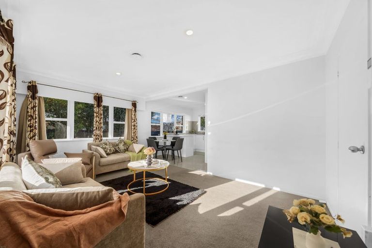 Photo of property in 2/23 Alexander Avenue, Papatoetoe, Auckland, 2025