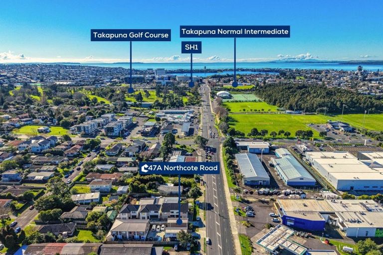 Photo of property in 47a Northcote Road, Hillcrest, Auckland, 0627