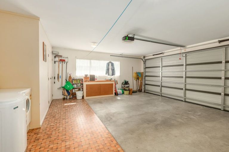Photo of property in 14 Heihei Place, Paraparaumu, 5032