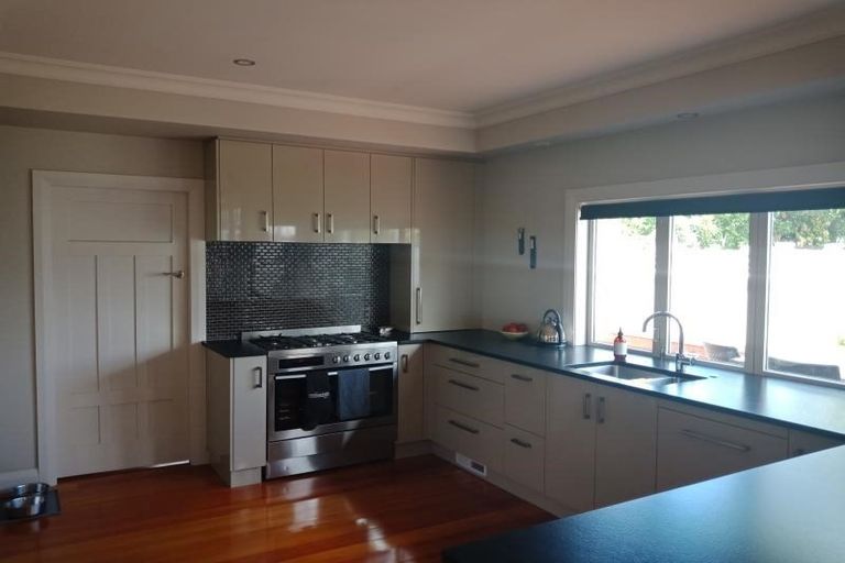Photo of property in 15 Matai Street, Woburn, Lower Hutt, 5010