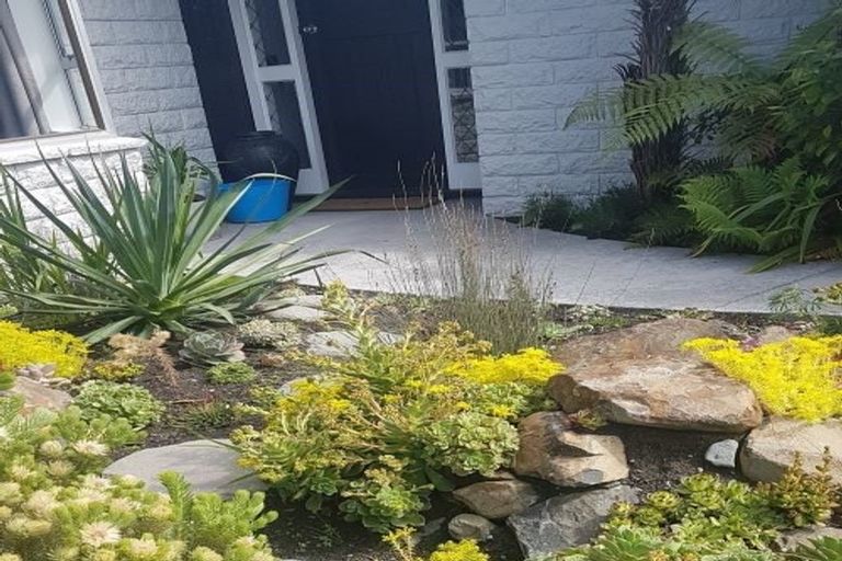 Photo of property in 2/57a Beachville Road, Redcliffs, Christchurch, 8081