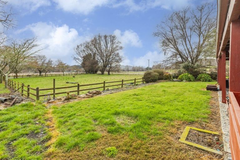 Photo of property in 872 Pourerere Road, Omakere, Waipawa, 4271