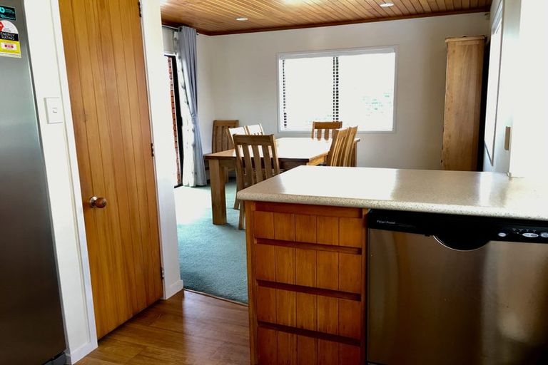 Photo of property in 103 Prince Regent Drive, Half Moon Bay, Auckland, 2012