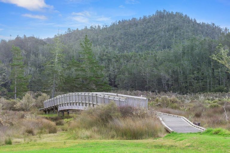 Photo of property in 124 Pepe Road, Tairua, 3508