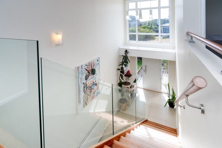 Photo of property in 11 Bay Lair Grove, Island Bay, Wellington, 6023