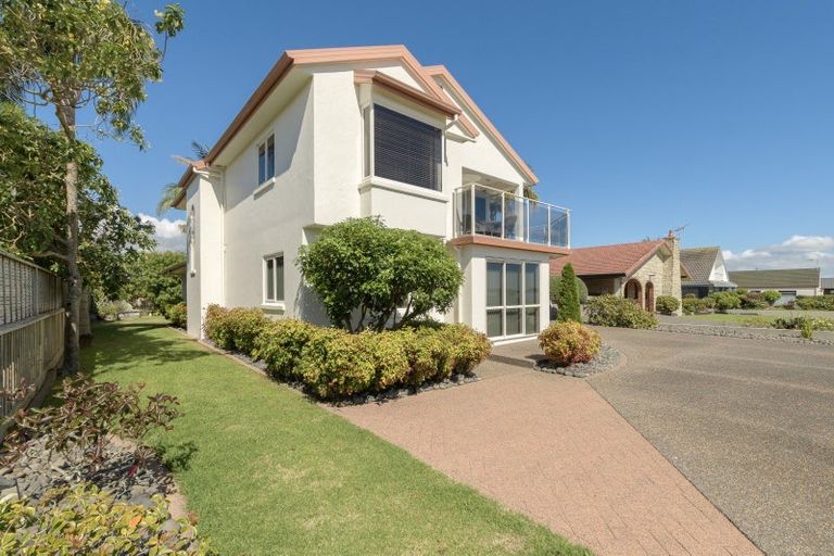 Photo of property in 24 Kiriwai Place, Matua, Tauranga, 3110