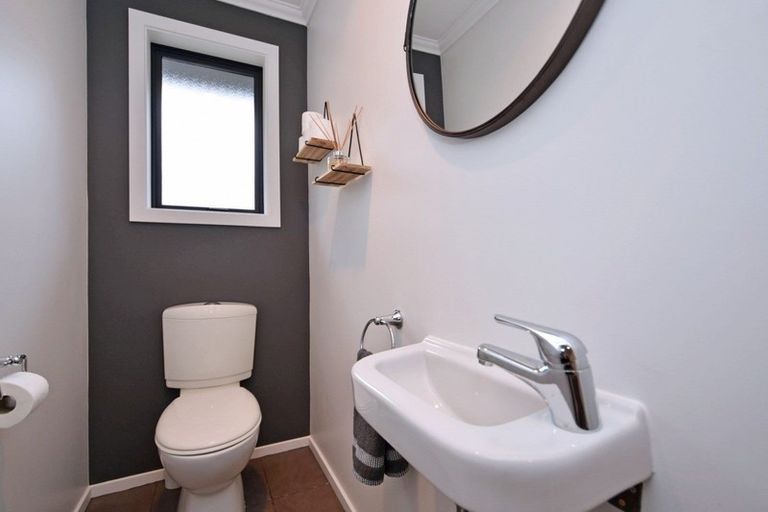 Photo of property in 36 Robert Street, Otatara, Invercargill, 9879