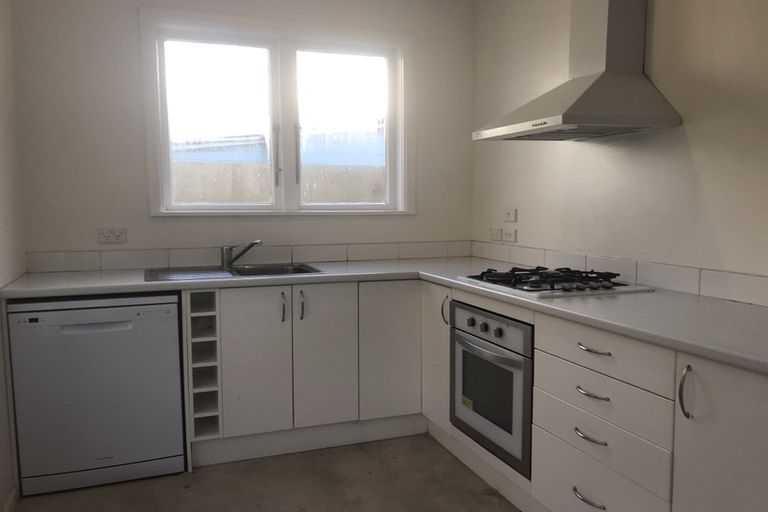 Photo of property in 1 Kenwyn Terrace, Newtown, Wellington, 6021