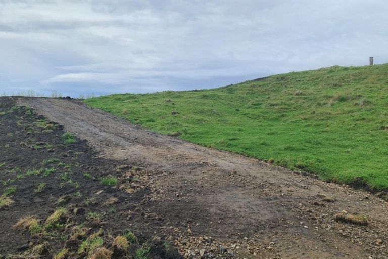 Photo of property in 644 Muhunoa Road West, Ohau, 5570