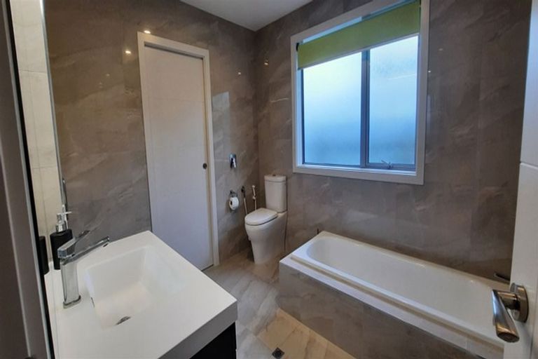 Photo of property in 14 Mary Street, Gore, 9710