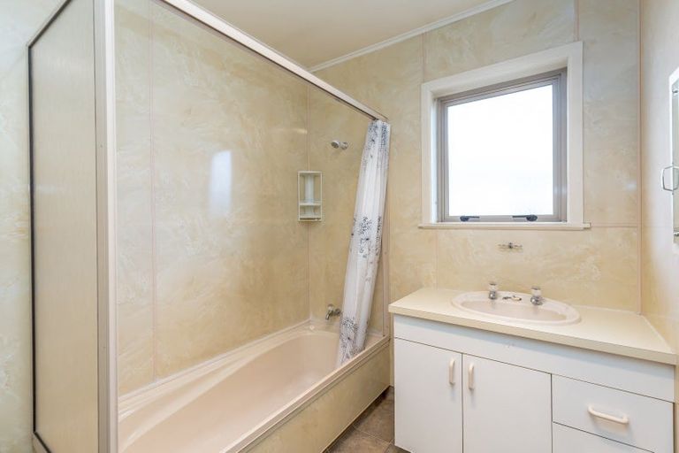 Photo of property in 13 Armstrong Avenue, Carterton, 5713