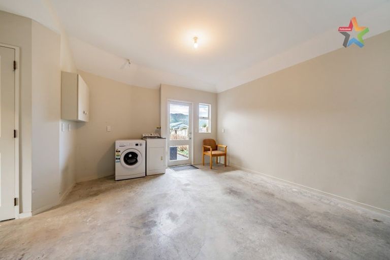 Photo of property in 19 Richmond Grove, Woburn, Lower Hutt, 5010