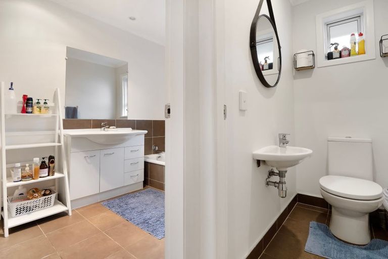 Photo of property in 38 Helvetia Road, Pukekohe, 2120