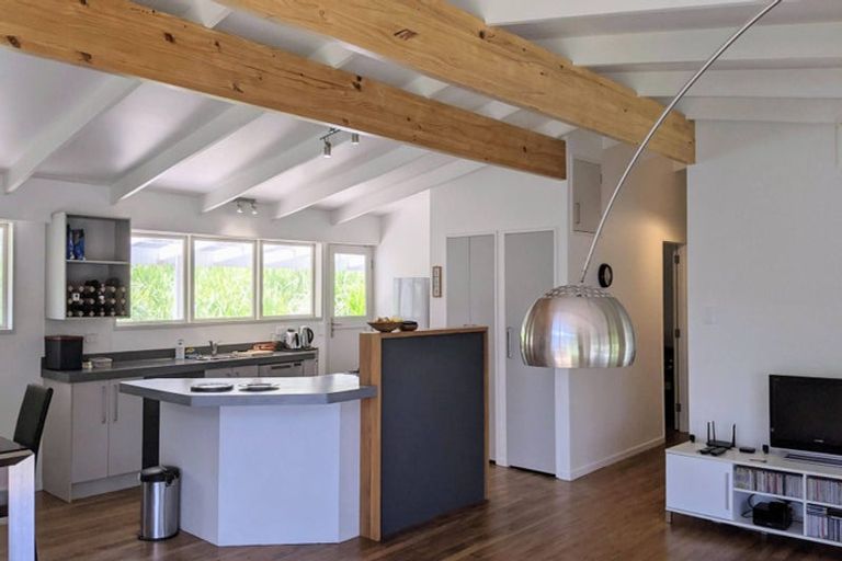 Photo of property in 61 Seddon Crescent, Whataupoko, Gisborne, 4010