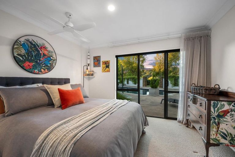 Photo of property in 44 Hardens Lane, Paremoremo, Auckland, 0632