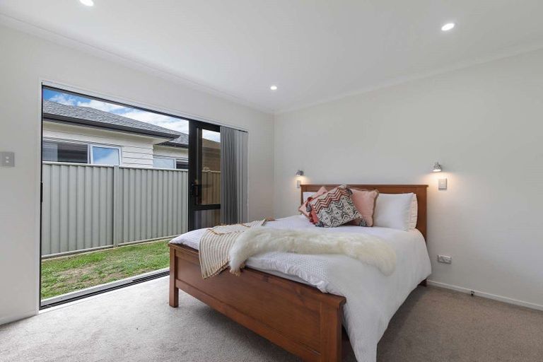 Photo of property in 10 Ancroft Street, Papakura, 2110