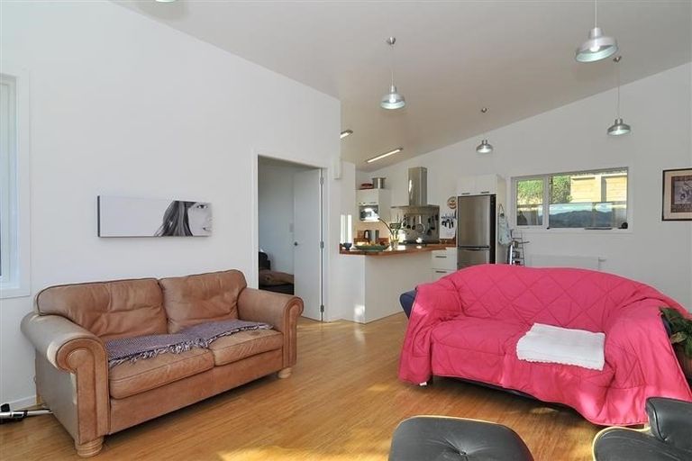 Photo of property in 7 Kastos Way, Strathmore Park, Wellington, 6022