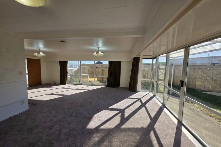 Photo of property in 2/19 Darnell Street, Fitzroy, New Plymouth, 4312
