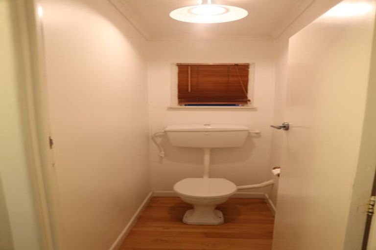 Photo of property in 3/16 Fowler Street, Northcote, Auckland, 0627