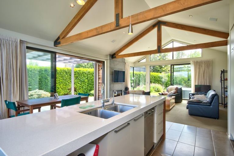 Photo of property in 8 Rannoch Drive, Jacks Point, Queenstown, 9371