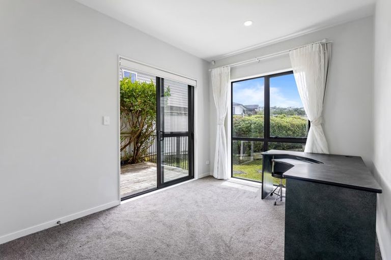 Photo of property in 3 Crompton Place, Orewa, 0931