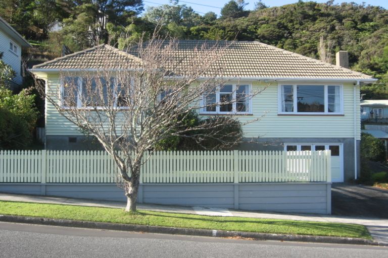 Photo of property in 101 Thomas Street, Stokes Valley, Lower Hutt, 5019