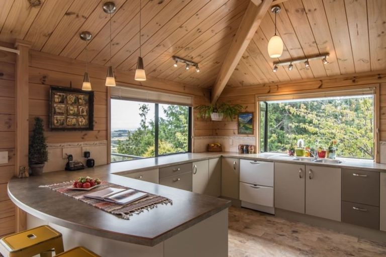 Photo of property in 53d Kotare Street, Waikanae, 5036