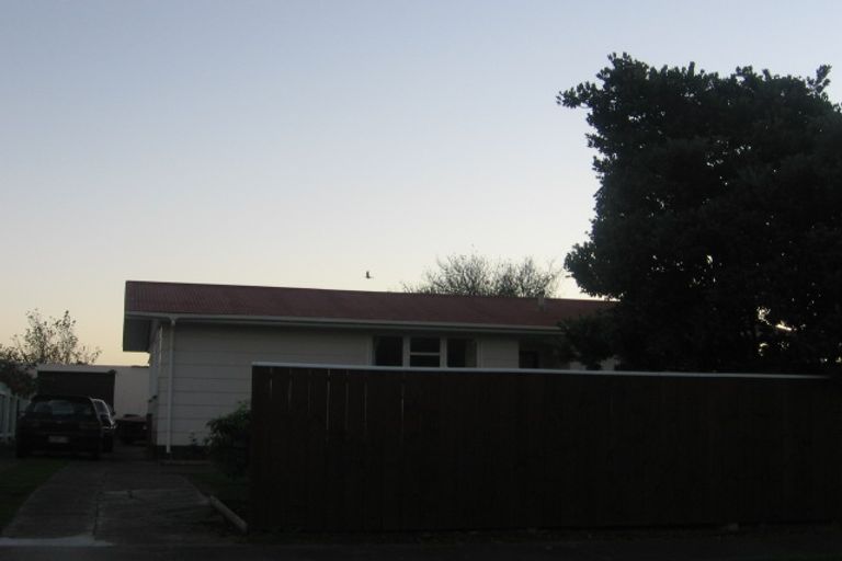 Photo of property in 5 Dove Place, Westbrook, Palmerston North, 4412