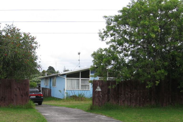 Photo of property in 25 Huruhuru Road, Massey, Auckland, 0614